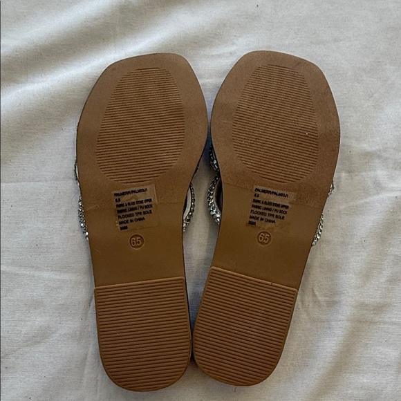 Madden Girl Silver and White Strappy Sandals - Picture 2 of 4